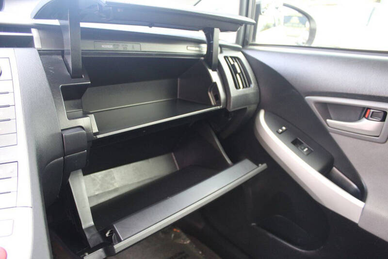 2014 Toyota Prius Plug-in Hybrid