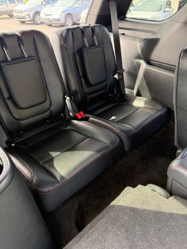 2016 Ford Explorer Sport
