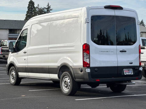 2025 Ford Transit 250