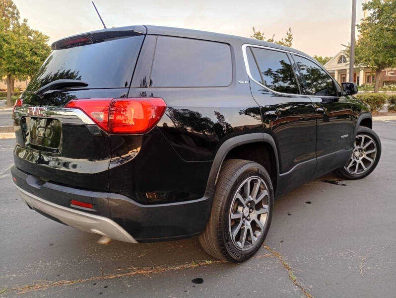 2017 GMC Acadia SLE-1