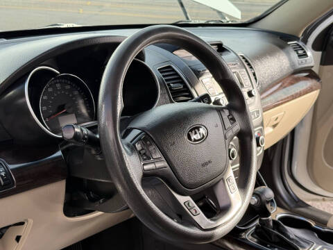 2014 Kia Sorento LX
