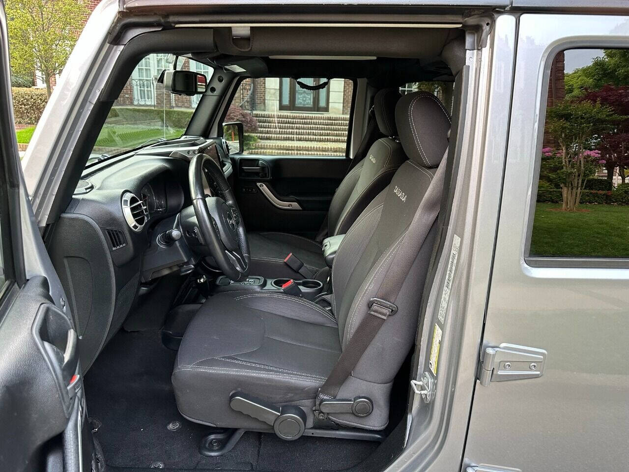 2018 Jeep Wrangler JK Unlimited  - $27,900