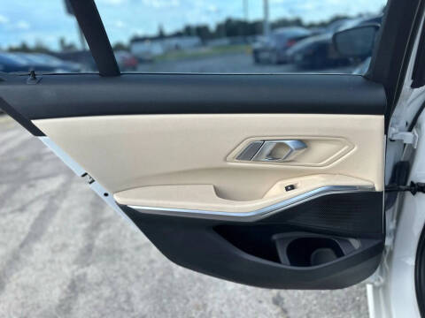 2022 BMW 3 Series 330e