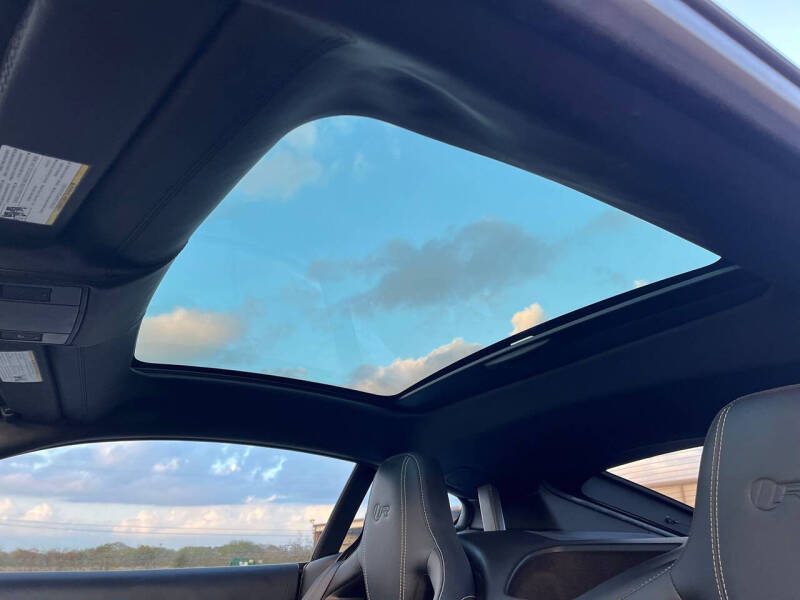 2016 Jaguar F-TYPE R