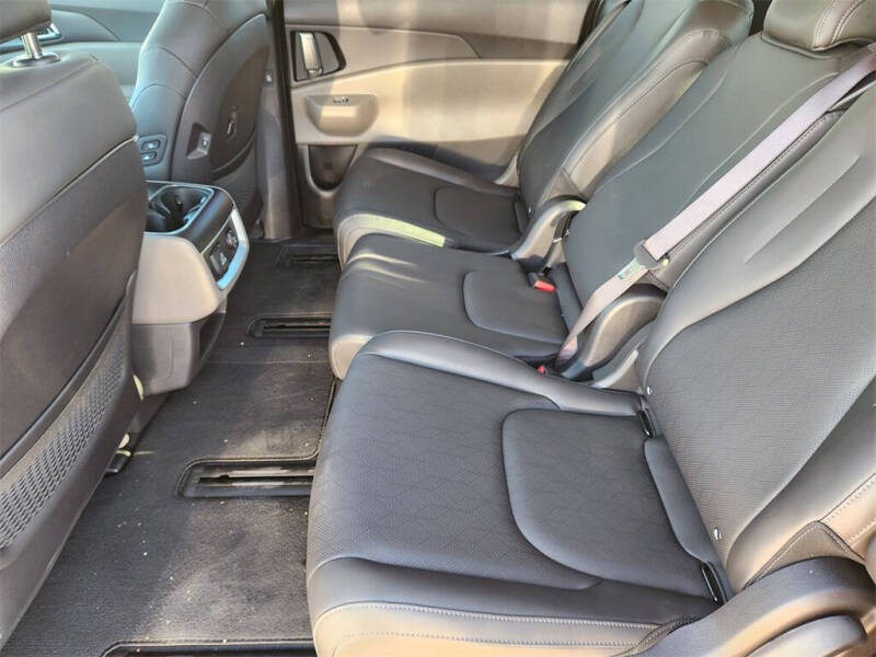 2026 Kia Carnival Hybrid SX