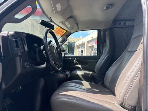 2021 Chevrolet Express 2500