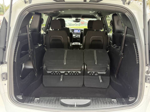 2023 Chrysler Pacifica Touring