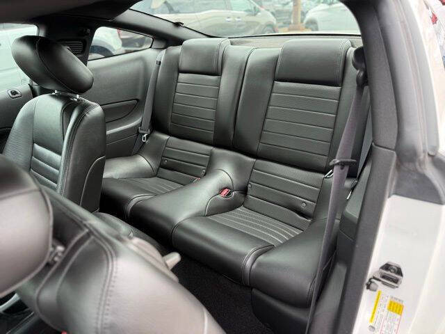 2007 Ford Mustang GT Deluxe
