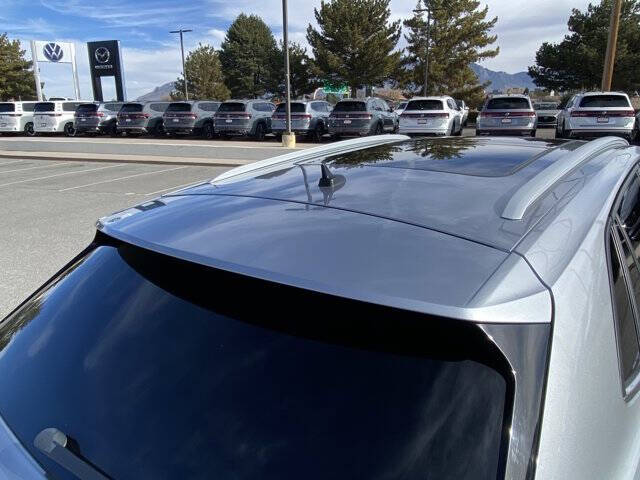 2021 Volkswagen Atlas Cross Sport V6 SE R-Line 4Motion