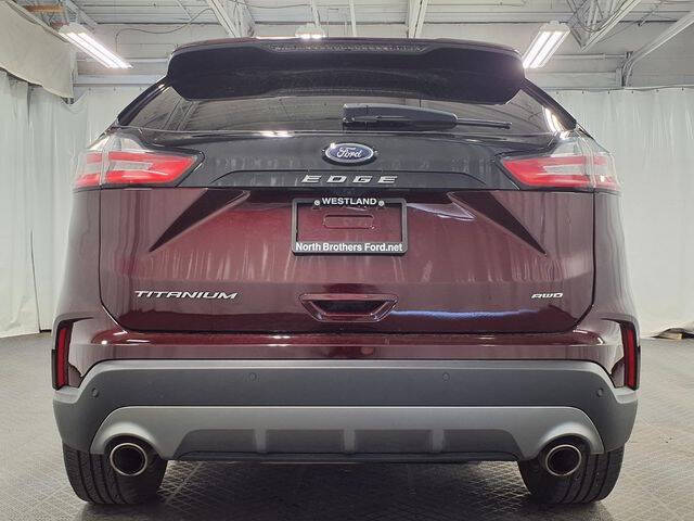 2023 Ford Edge Titanium