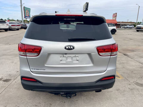 2016 Kia Sorento LX