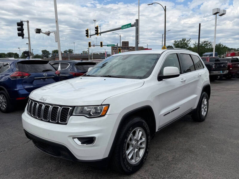 2019 Jeep Grand Cherokee Laredo E