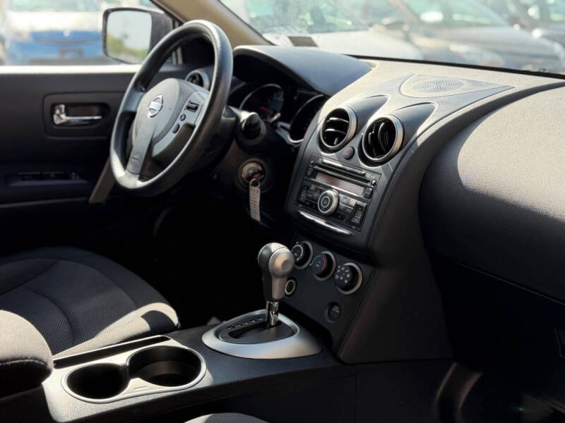 2011 Nissan Rogue S