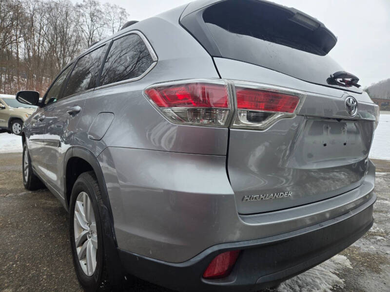 2014 Toyota Highlander LE