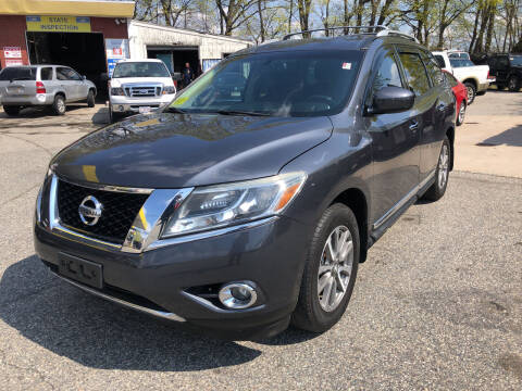 2013 Nissan Pathfinder for sale at Barga Motors in Tewksbury MA