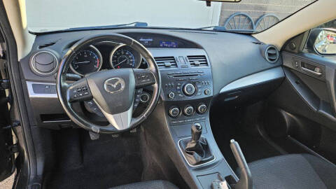 2013 Mazda MAZDA3 i Touring