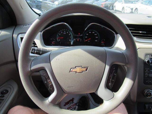 2017 Chevrolet Traverse LS