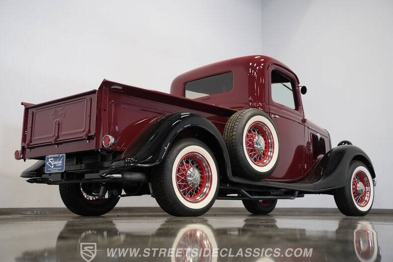 1935 Ford F-100