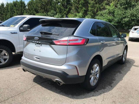 2024 Ford Edge Titanium