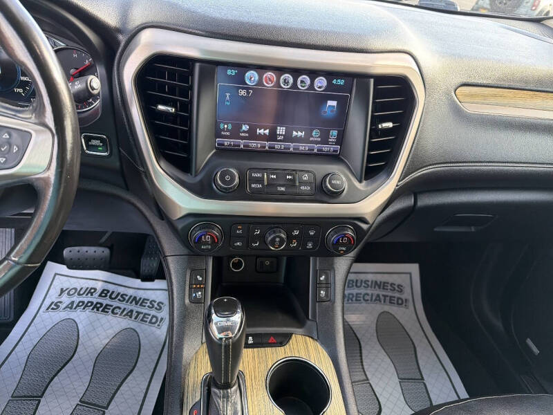 2019 GMC Acadia Denali