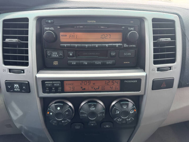 2004 Toyota 4Runner SR5