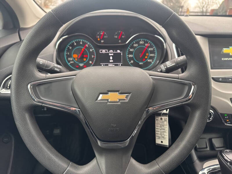 2018 Chevrolet Cruze LS Auto