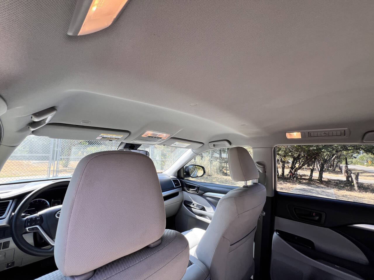 Used Car 2019 Toyota Highlander  Le 4dr Suv (2.7l I4) For Sale Under $20,000 In Austin, Texas