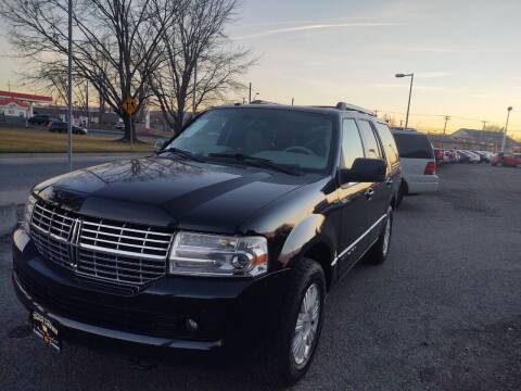 2010 Lincoln Navigator for sale at Golden Crown Auto Sales in Kennewick WA