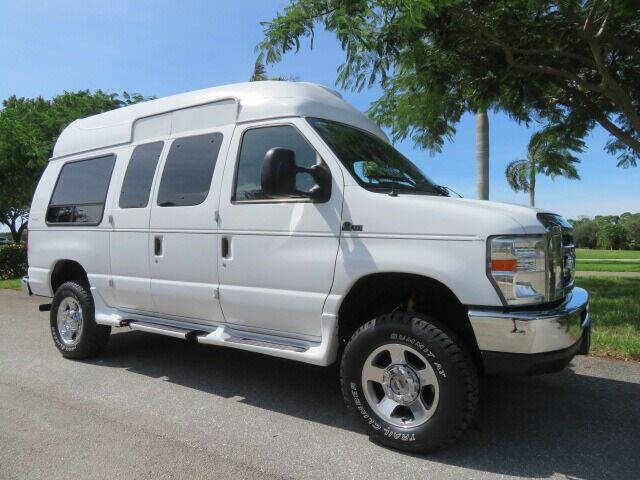 2010 Ford E-Series E-350 SD