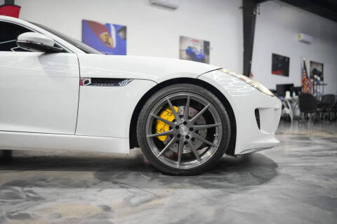 2017 Jaguar F-TYPE Premium