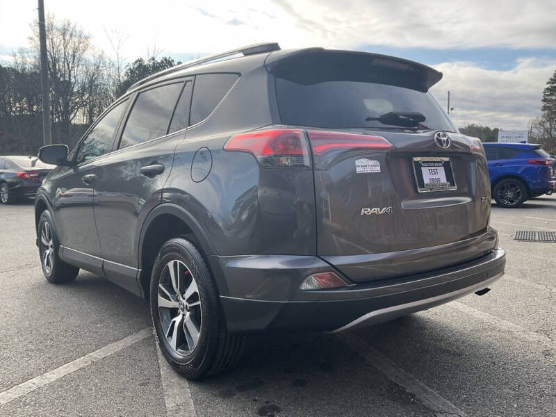 2017 Toyota RAV4 XLE