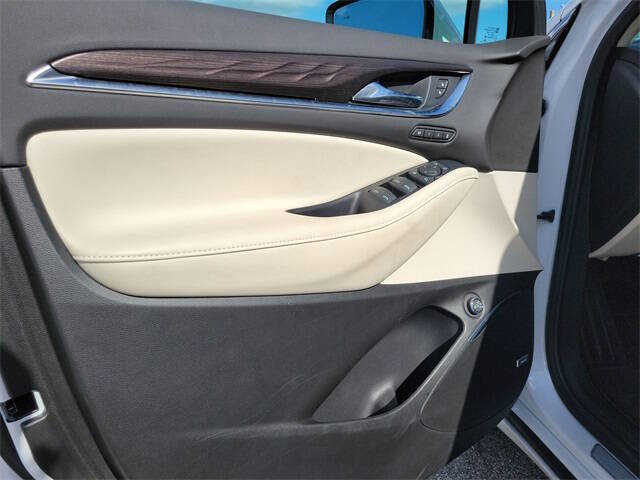 2022 Buick Enclave Avenir