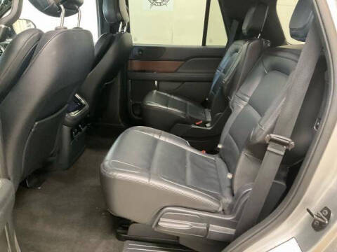 2023 Lincoln Navigator Standard