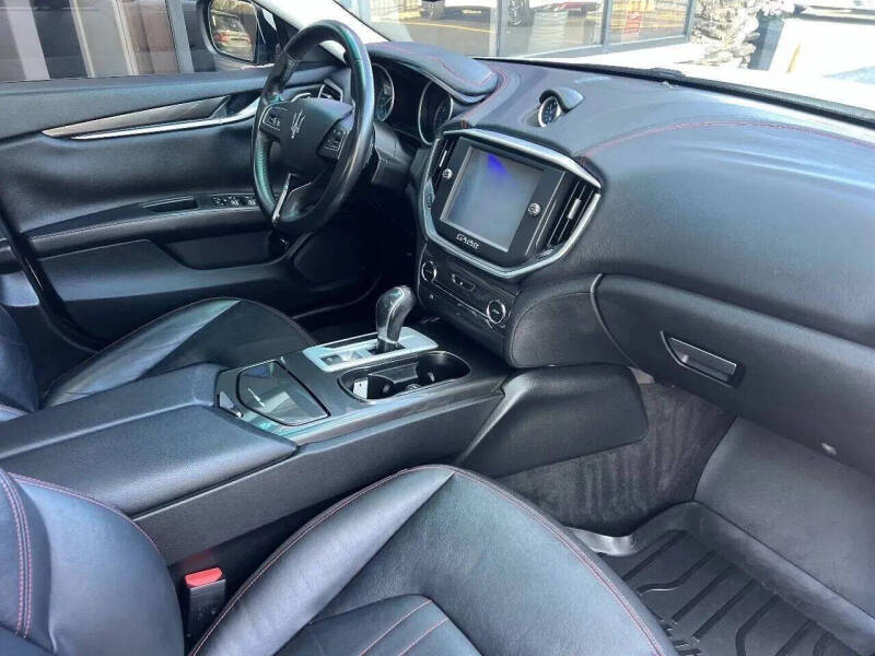 2016 Maserati Ghibli