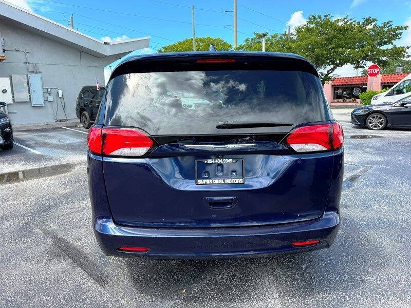 2017 Chrysler Pacifica Touring