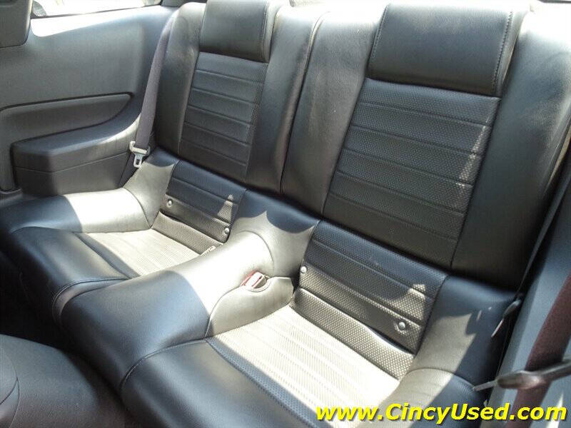 2006 Ford Mustang GT Deluxe