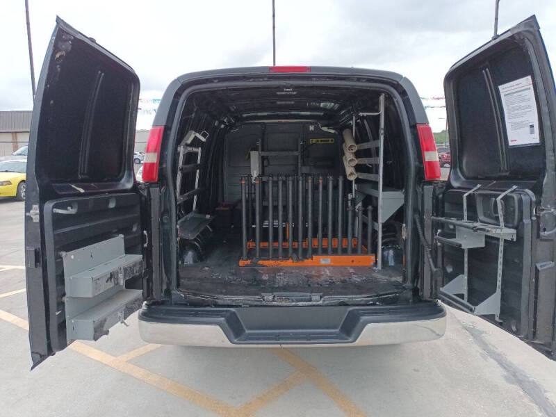 2017 Chevrolet Express 2500