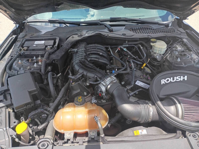 2016 Ford Mustang V6
