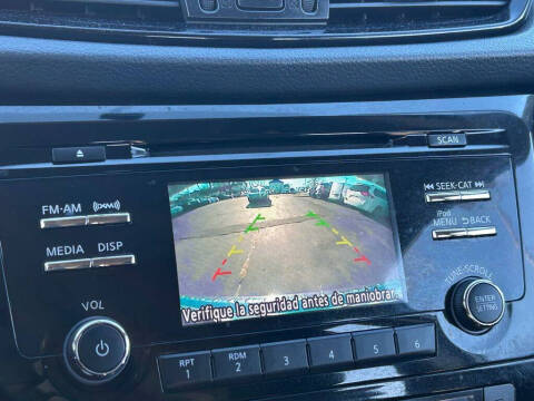 2017 Nissan Rogue Sport SV