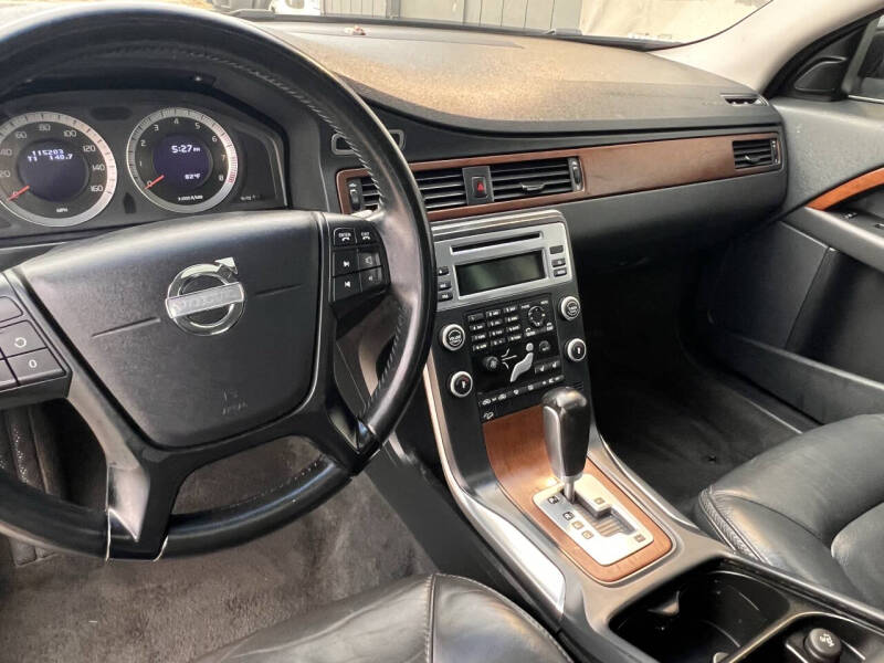2011 Volvo XC70 3.2