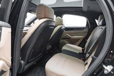 2024 Porsche Cayenne Coupe