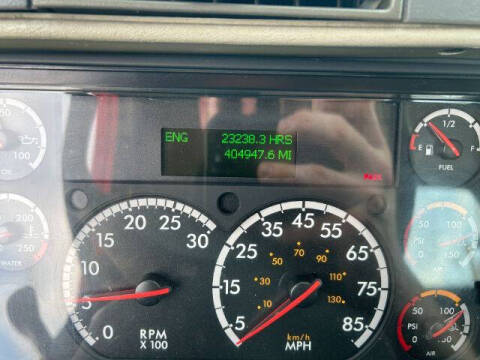 2005 Freightliner Columbia 120