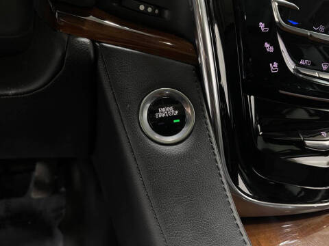 2016 Cadillac Escalade Luxury Collection