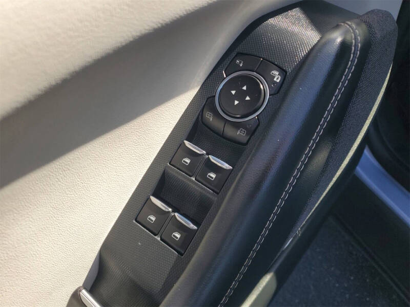 2022 Ford Mustang Mach-E Premium