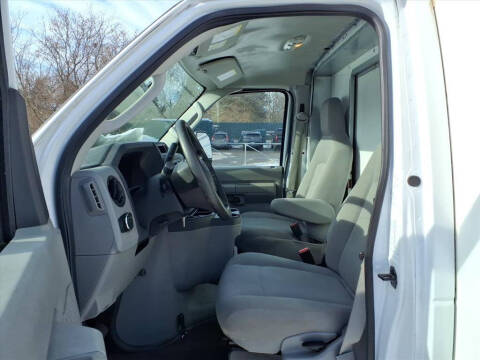 2021 Ford E-Series E-450 SD