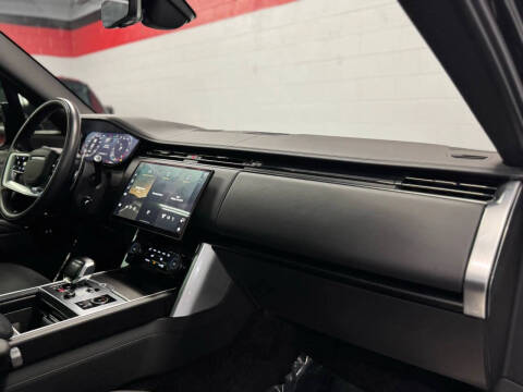 2023 Land Rover Range Rover P530 SV LWB