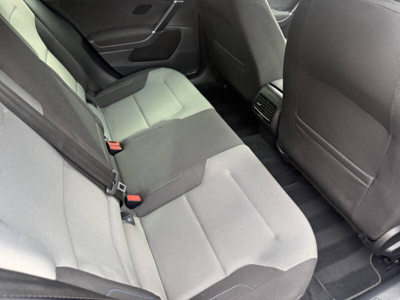 2016 Volkswagen e-Golf SE