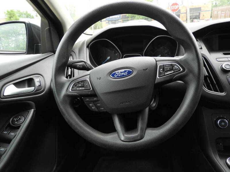 2017 Ford Focus SE