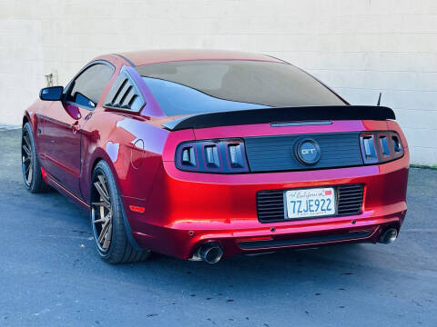 2013 Ford Mustang GT Premium