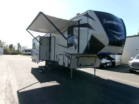 2019 Forest River Sandpiper 2850RL for sale at AMS Wholesale Inc. in Placerville CA